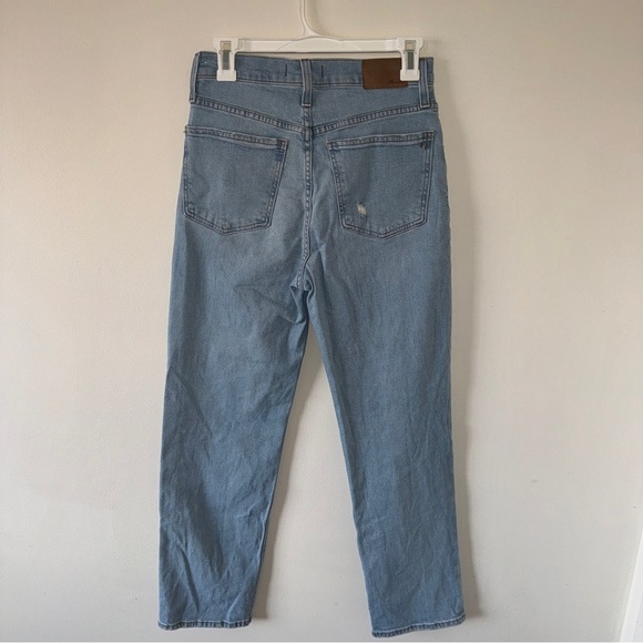 Madewell The Perfect Vintage Straight Jean in Danby Wash: Knee-Rip Edition 26 - Picture 7 of 8